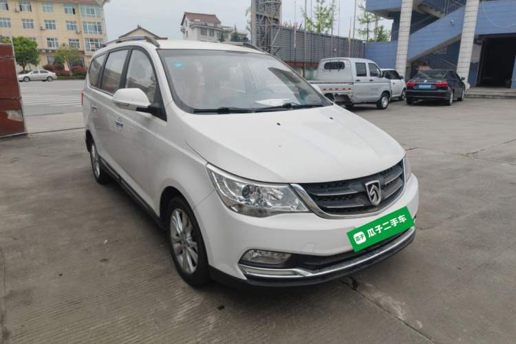 Used Baojun 730 2016 1.5L Manual Comfort Version 7 Seats China V Emission Standard Front Right 45 Deg