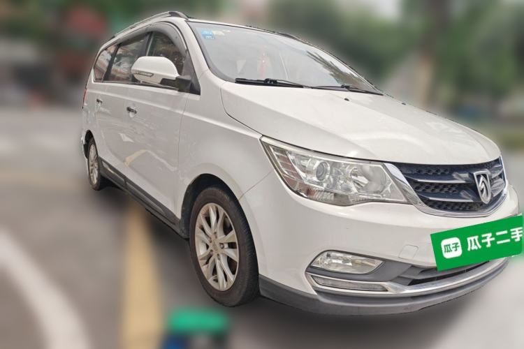 Used Baojun 730 2016 1.5L Manual Comfort Version 7 Seats China V Emission Standard Front Right 45 Deg