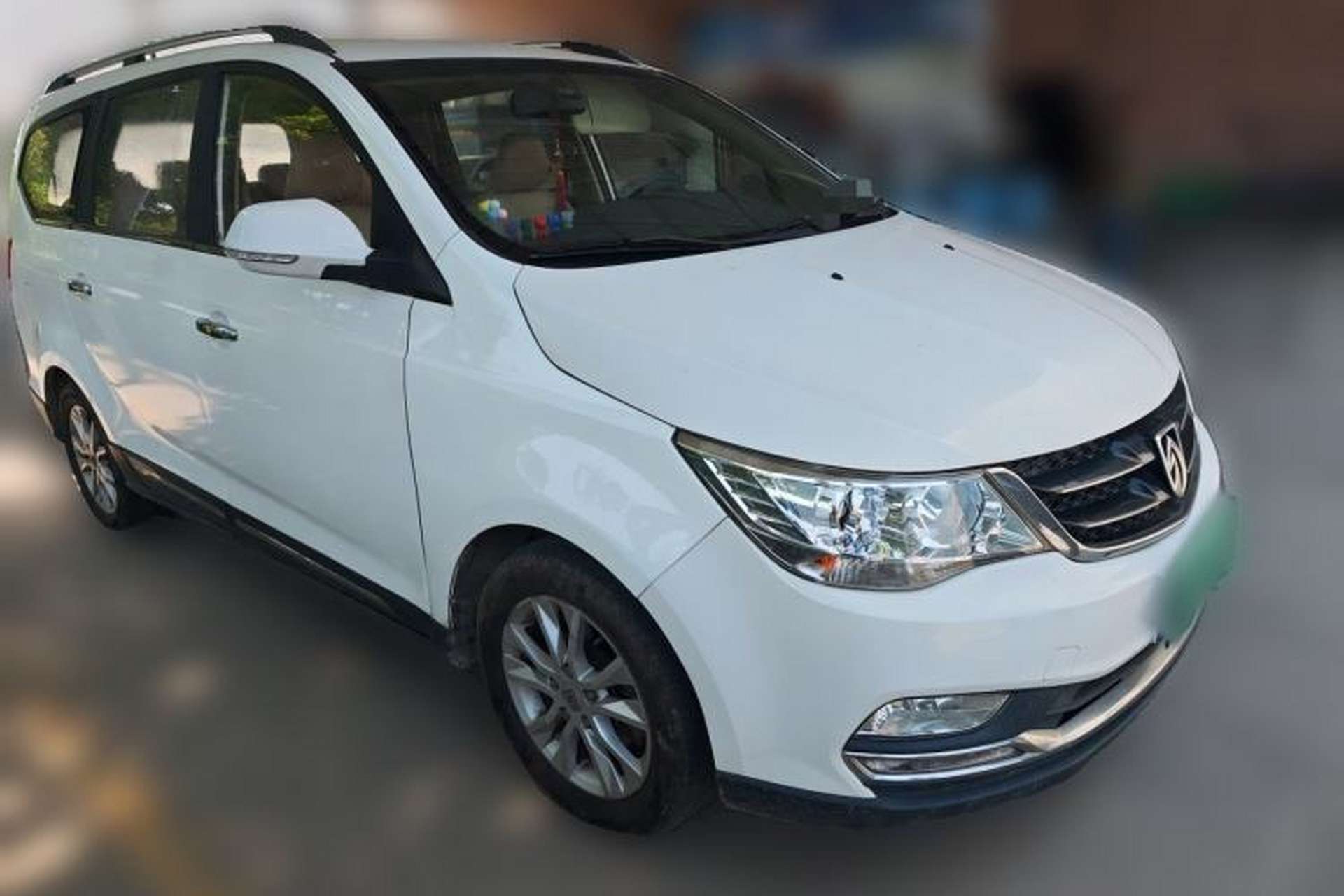 Used Baojun 730 2016 1.5L Manual Comfort Version 7 Seats China V Emission Standard Front Right 45 Deg
