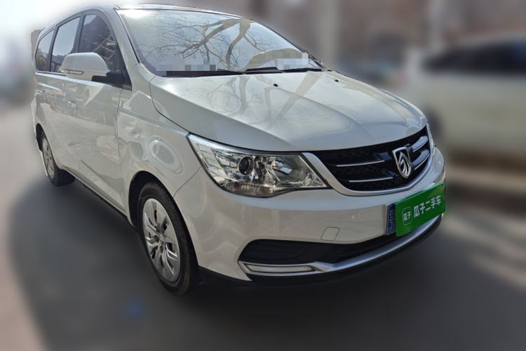 Used Baojun 730 2016 1.5L Manual Value Edition 7 Seats China V Emission Standard Front Right 45 Deg