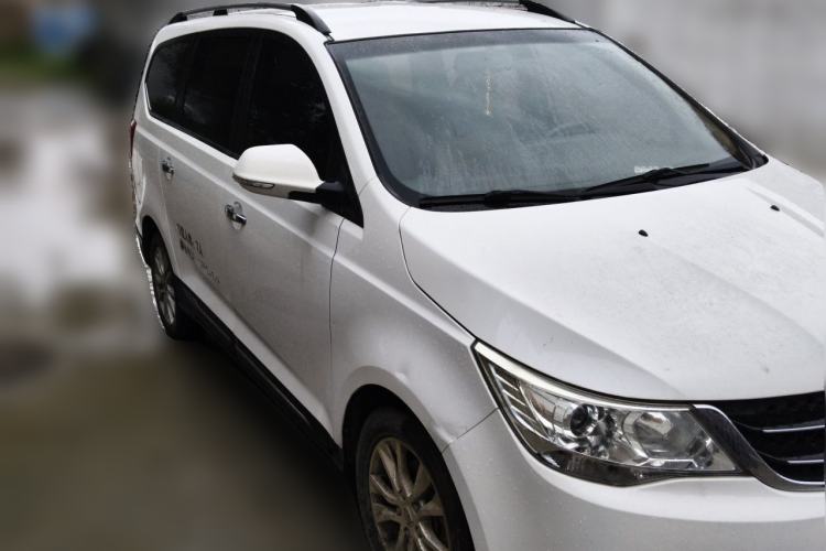 Used Baojun 730 2016 1.5L Manual Comfort Version 7 Seats China V Emission Standard Front Right 45 Deg