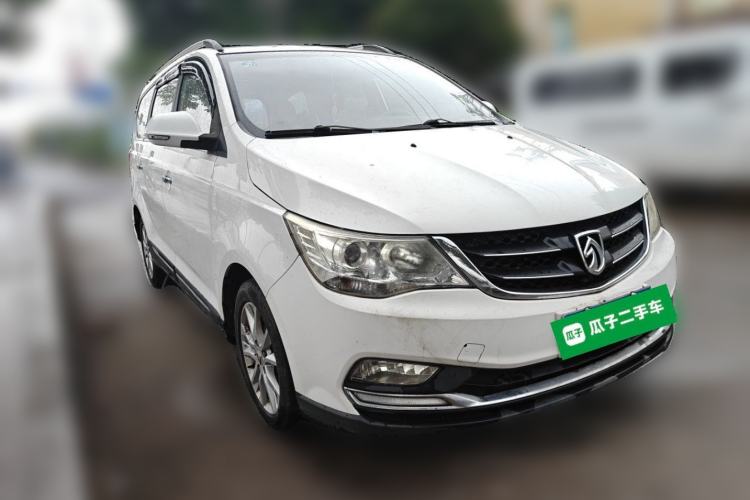 Used Baojun 730 2016 1.5L Manual Comfort Version 7 Seats China V Emission Standard Front Right 45 Deg
