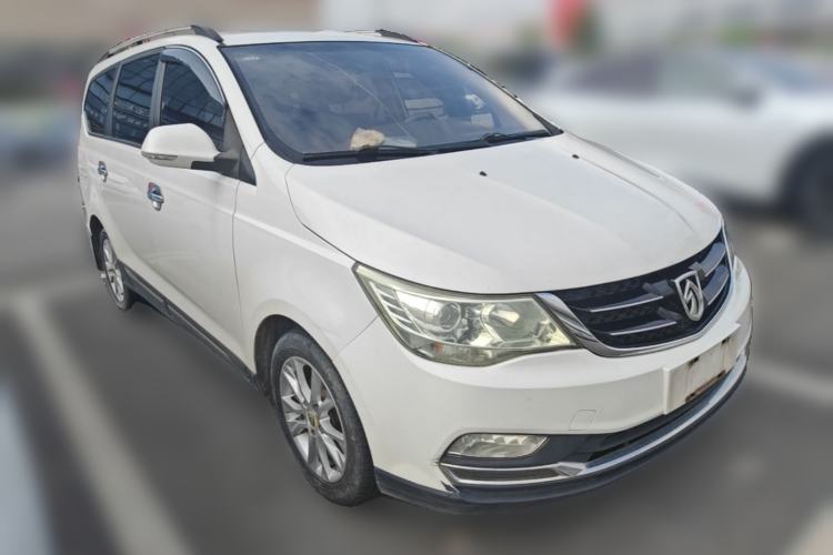 Used Baojun 730 2016 1.5L Manual Comfort Version 7 Seats China V Emission Standard Front Right 45 Deg