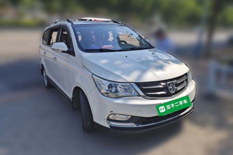 Used Baojun 730 2016 1.5L Manual Comfort Version 7 Seats China V Emission Standard Front Right 45 Deg