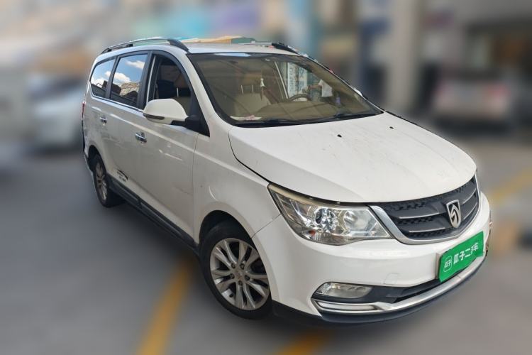 Used Baojun 730 2016 1.5L Manual Comfort Version 7 Seats China V Emission Standard Front Right 45 Deg