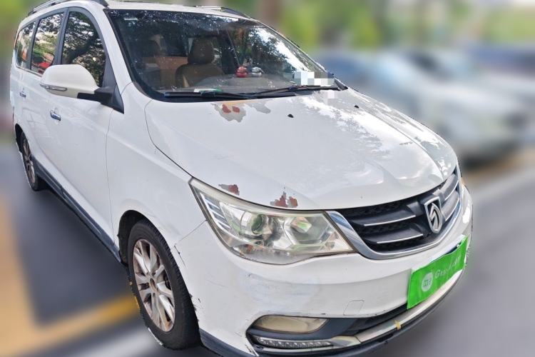 Used Baojun 730 2016 1.8L iAMT Luxury Model 7 Seats Front Right 45 Deg
