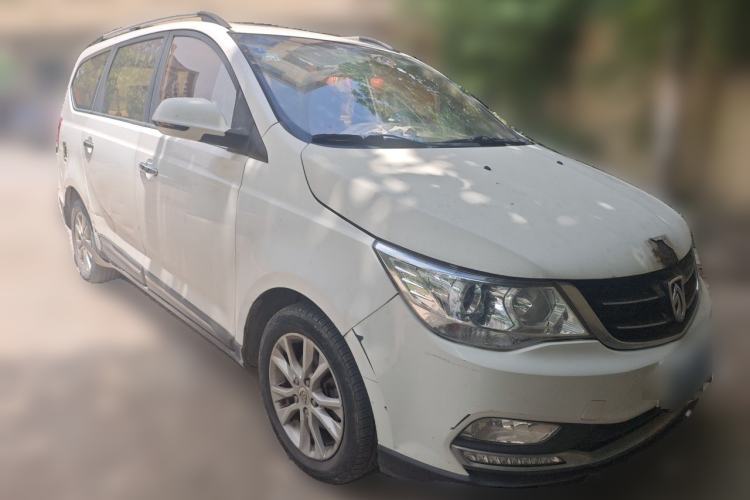 Used Baojun 730 2016 1.8L iAMT Luxury Model 7 Seats Front Right 45 Deg