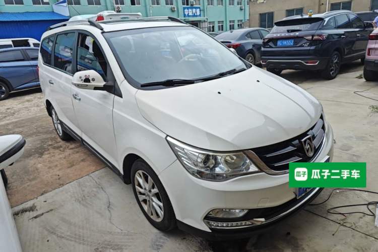 Used Baojun 730 2016 1.5L Manual Luxury Edition 7 Seats Front Right 45 Deg