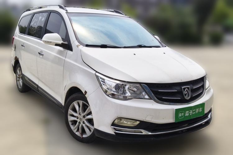 Used Baojun 730 2016 1.5L Manual Comfort Version 7 Seats China V Emission Standard Front Right 45 Deg