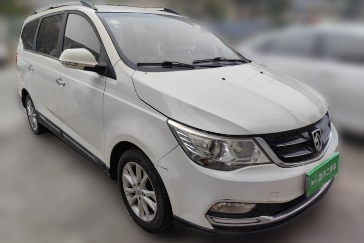 Used Baojun 730 2016 1.5L Manual Comfort Version 7 Seats China V Emission Standard Front Right 45 Deg