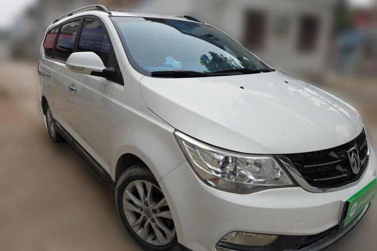 Used Baojun 730 2016 1.5L Manual Luxury Edition 7 Seats Front Right 45 Deg