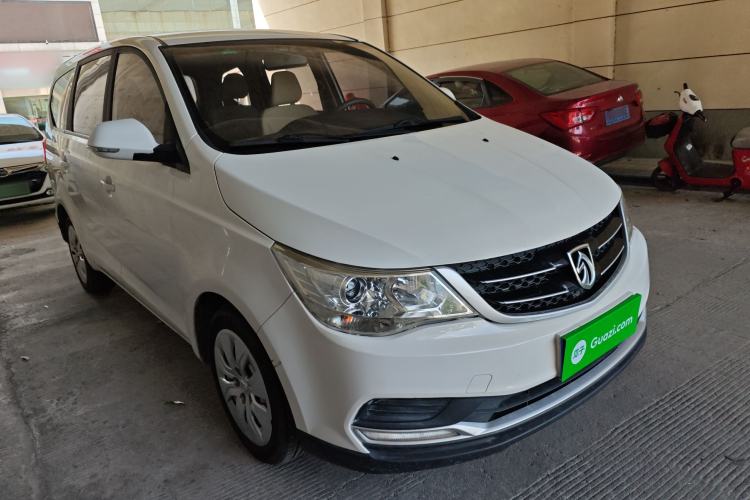 Used Baojun 730 2016 1.5L Manual Value Edition 7 Seats China V Emission Standard Front Right 45 Deg