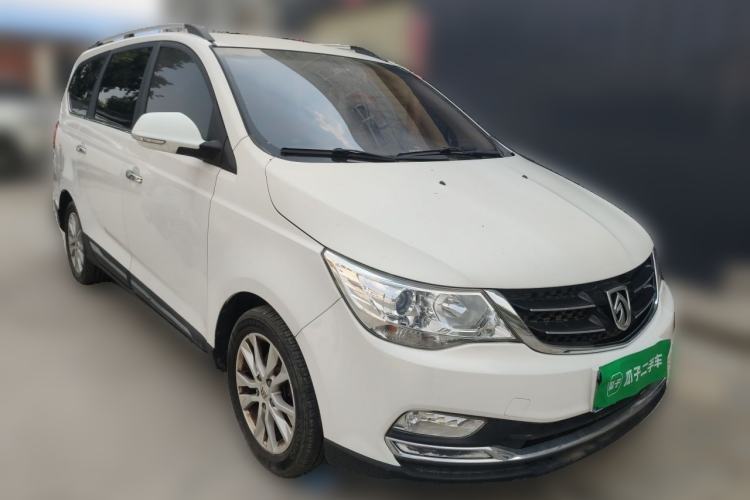 Used Baojun 730 2016 1.5L Manual Comfort Version 7 Seats China V Emission Standard Front Right 45 Deg