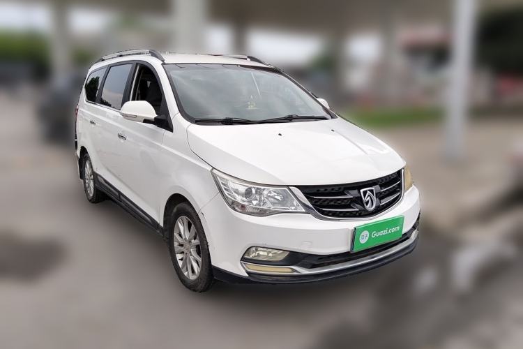 Used Baojun 730 2016 1.5L Manual Comfort Version 7 Seats China V Emission Standard Front Right 45 Deg