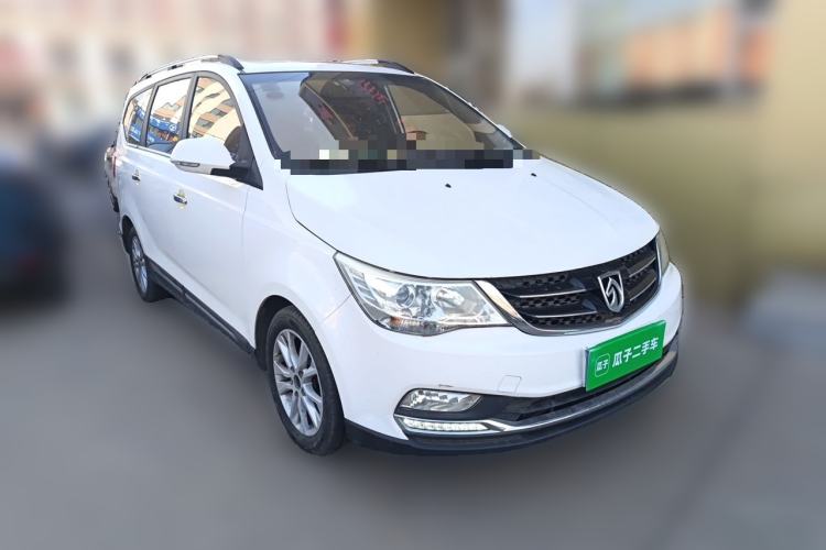 Used Baojun 730 2016 1.5L Manual Luxury Edition 7 Seats Front Right 45 Deg