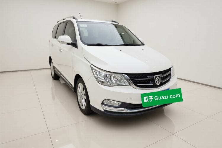 Used Baojun 730 2016 1.5L Manual Comfort Version 7 Seats China V Emission Standard Front Right 45 Deg