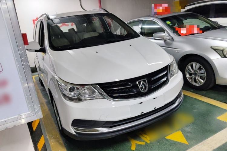 Used Baojun 730 2016 Revised 1.5L Manual Standard Version 7 Seats China V Emission Standard Front Right 45 Deg