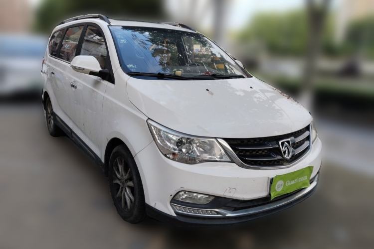 Used Baojun 730 2016 1.8L iAMT Luxury Model 7 Seats Front Right 45 Deg