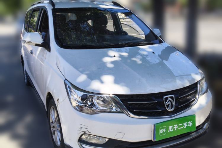 Used Baojun 730 2016 1.5L Manual Comfort Version 7 Seats China V Emission Standard Front Right 45 Deg