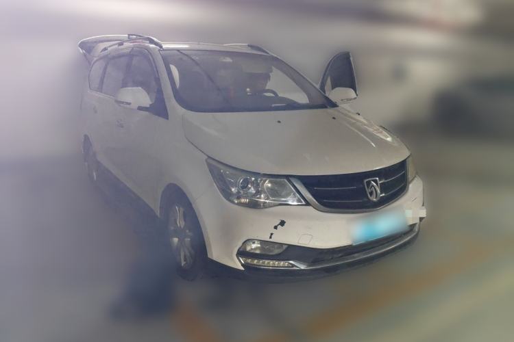 Used Baojun 730 2016 1.5T Manual Comfort Version 7 Seats Front Right 45 Deg