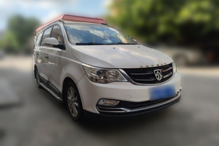 Used Baojun 730 2016 1.5L Manual Comfort Version 7 Seats China V Emission Standard Front Right 45 Deg