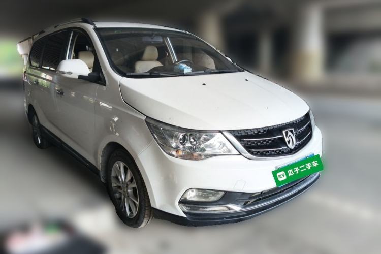 Used Baojun 730 2016 1.5L Manual Comfort Version 7 Seats China V Emission Standard Front Right 45 Deg
