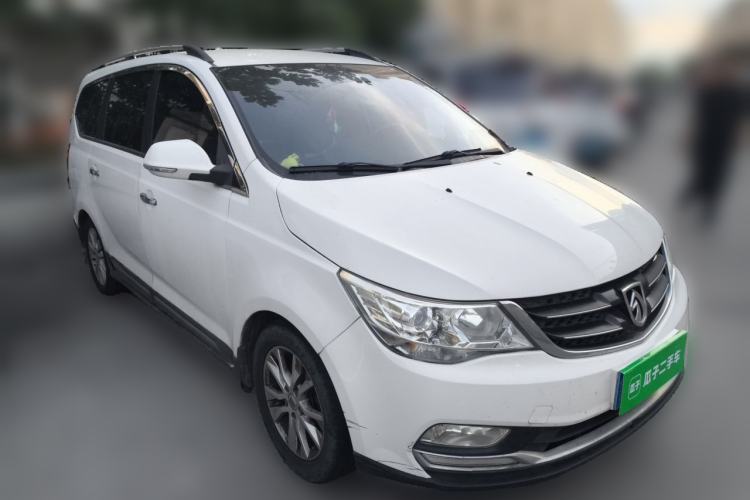 Used Baojun 730 2016 1.5L Manual Comfort Version 7 Seats China V Emission Standard Front Right 45 Deg