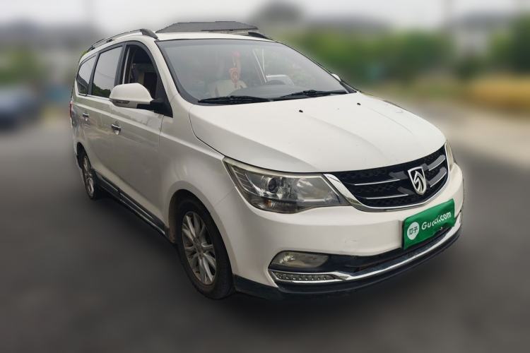 Used Baojun 730 2016 1.5T Manual Comfort Version 7 Seats Front Right 45 Deg
