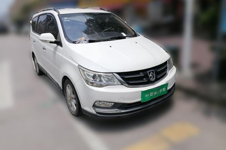 Used Baojun 730 2016 1.5L Manual Comfort Version 7 Seats China V Emission Standard Front Right 45 Deg