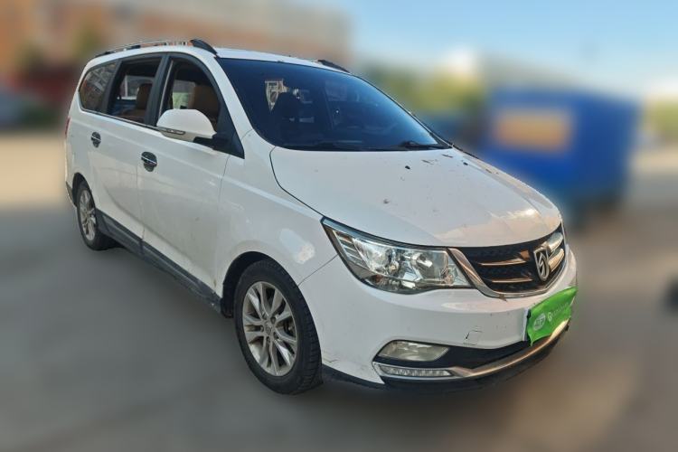 Used Baojun 730 2016 1.5T Manual Luxury Edition 7 Seats Front Right 45 Deg