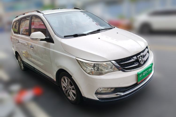 Used Baojun 730 2016 1.5L Manual Luxury Edition 7 Seats Front Right 45 Deg