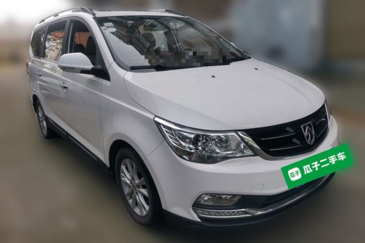 Used Baojun 730 2016 1.8L iAMT Luxury Model 7 Seats Front Right 45 Deg