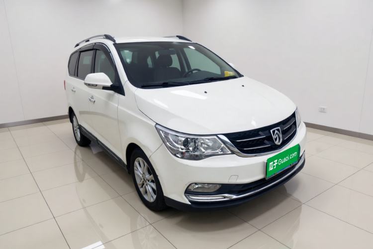 Used Baojun 730 2016 1.5L Manual Comfort Version 7 Seats China V Emission Standard Front Right 45 Deg