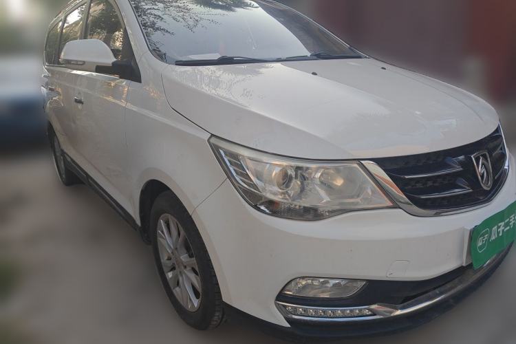 Used Baojun 730 2016 1.5L Manual Luxury Edition 7 Seats Front Right 45 Deg