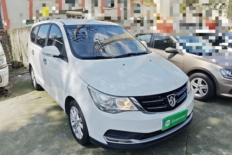 Used Baojun 730 2016 Revised 1.5L Manual Standard Version 7 Seats China V Emission Standard Front Right 45 Deg