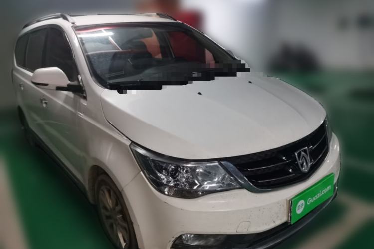 Used Baojun 730 2016 1.5L Manual Comfort Version 7 Seats China V Emission Standard Front Right 45 Deg