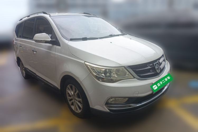Used Baojun 730 2016 1.5L Manual Comfort Version 7 Seats China V Emission Standard Front Right 45 Deg
