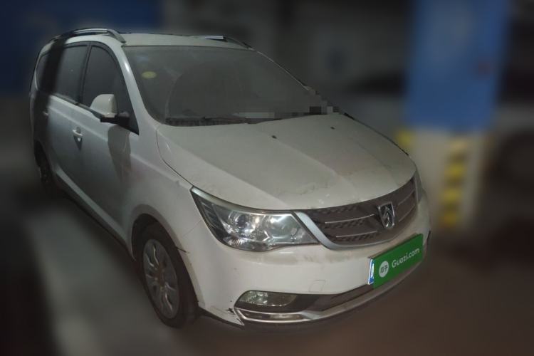 Used Baojun 730 2016 1.5L Manual Value Edition 7 Seats China V Emission Standard Front Right 45 Deg