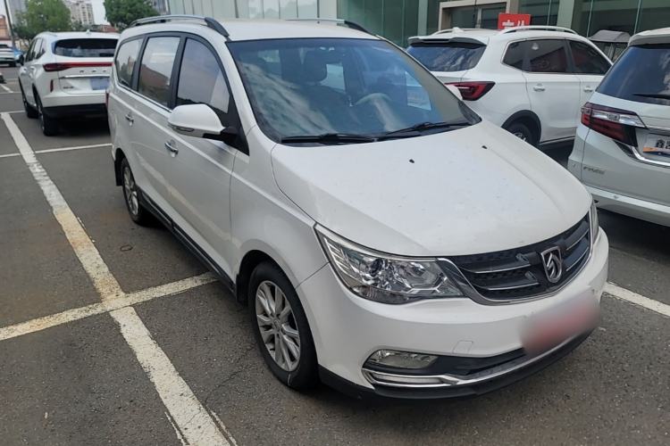 Used Baojun 730 2016 1.8L iAMT Comfort Version 7 Seats Front Right 45 Deg