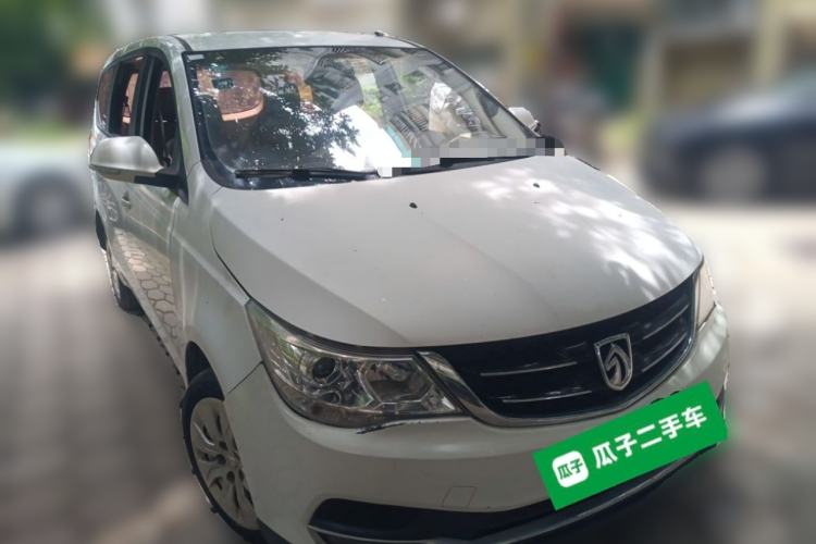 Used Baojun 730 2016 1.5L Manual Value Edition 7 Seats China V Emission Standard Front Right 45 Deg