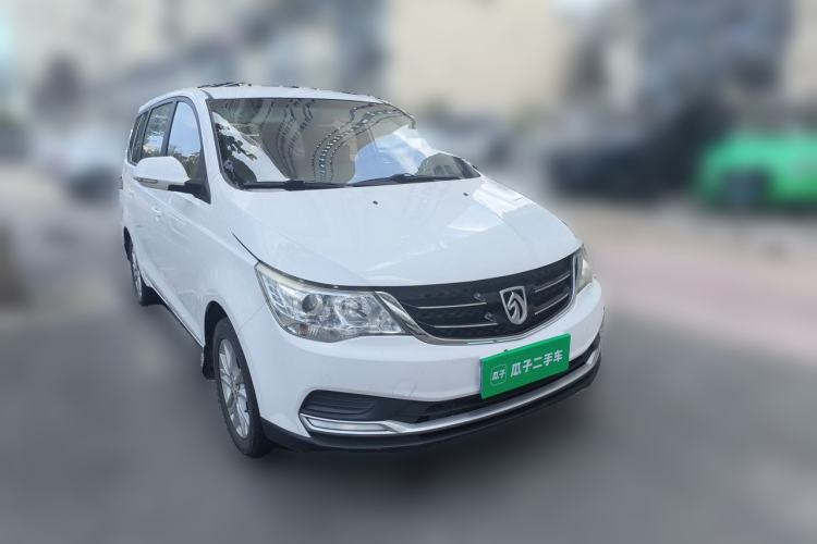 Used Baojun 730 2016 Revised 1.5L Manual Standard Version 7 Seats China V Emission Standard Front Right 45 Deg