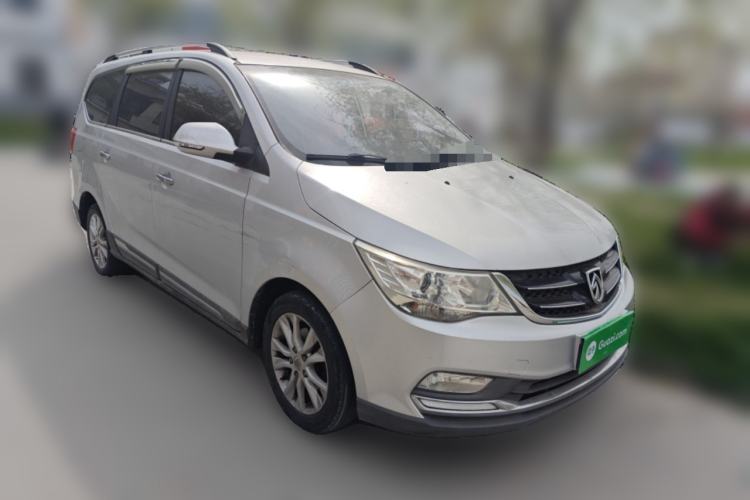 Used Baojun 730 2016 1.5L Manual Comfort Version 7 Seats China V Emission Standard Front Right 45 Deg