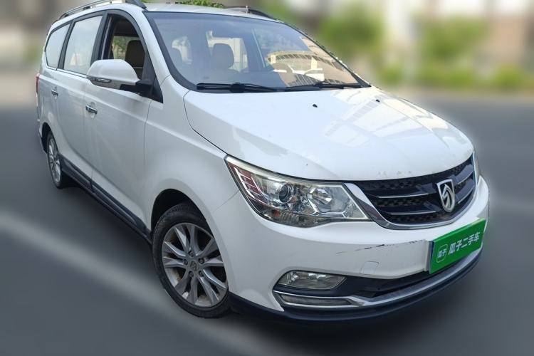 Used Baojun 730 2016 1.5L Manual Comfort Version 7 Seats China V Emission Standard Front Right 45 Deg