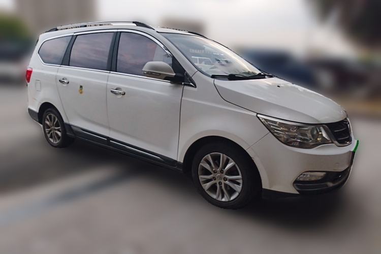 Used Baojun 730 2016 1.5L Manual Comfort Version 7 Seats China V Emission Standard Front Right 45 Deg