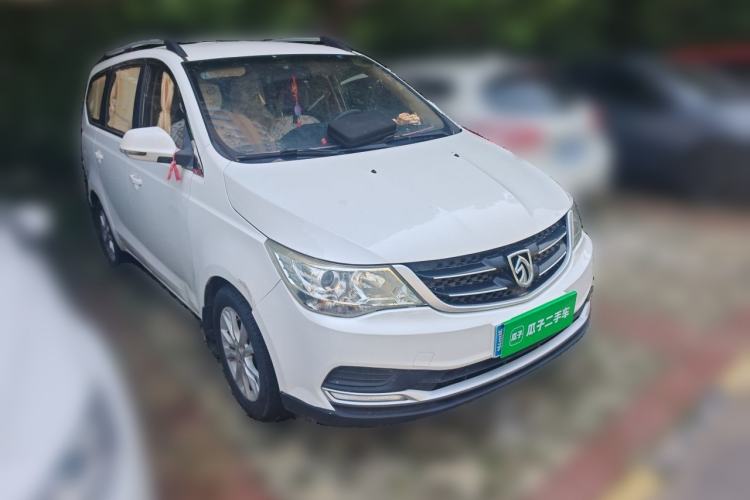 Used Baojun 730 2016 Revised 1.5L Manual Standard Version 7 Seats China V Emission Standard Front Right 45 Deg