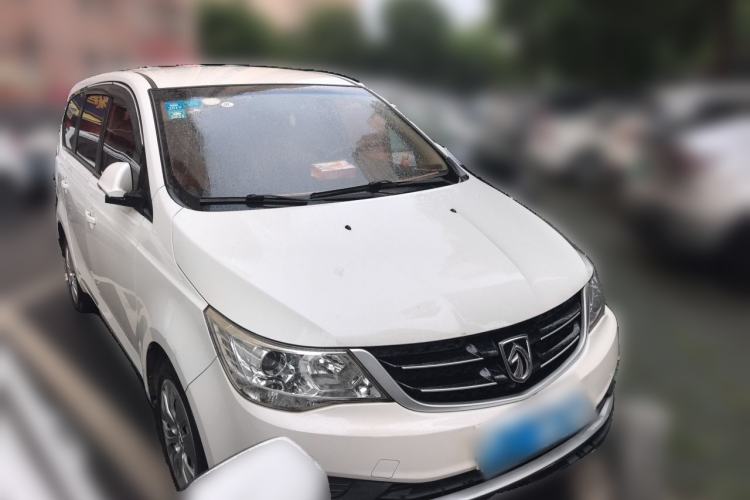 Used Baojun 730 2016 1.5L Manual Standard Version 5 Seats Front Right 45 Deg