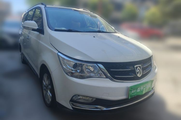 Used Baojun 730 2016 1.5L Manual Luxury Edition 7 Seats Front Right 45 Deg