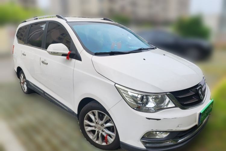 Used Baojun 730 2016 1.5L Manual Comfort Version 7 Seats China V Emission Standard Front Right 45 Deg
