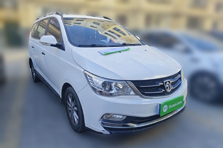Used Baojun 730 2016 1.8L iAMT Comfort Version 7 Seats Front Right 45 Deg