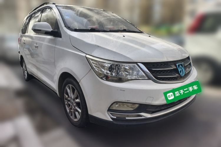 Used Baojun 730 2016 1.5L Manual Standard Version 5 Seats Front Right 45 Deg